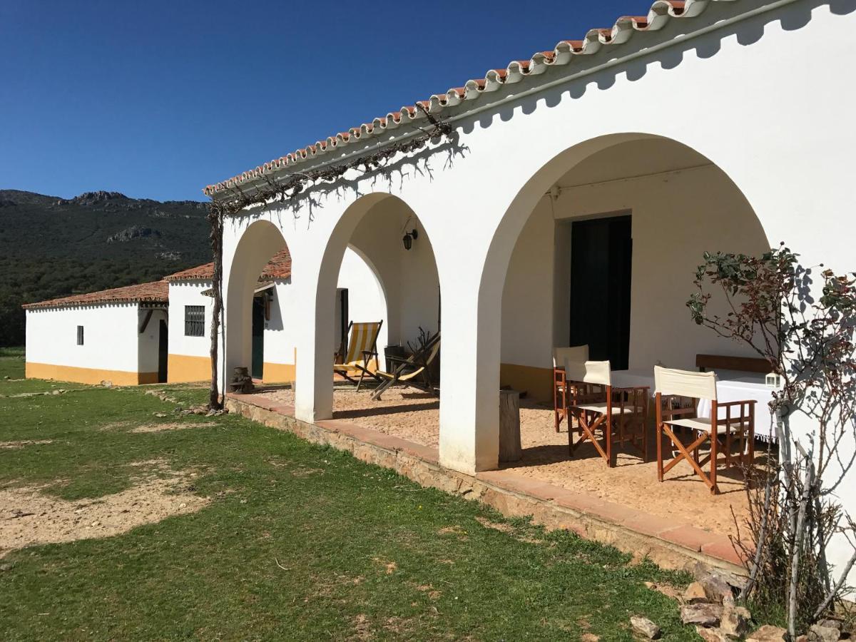 Casa Rural De La Finca Sierra Grande Hornachos エクステリア 写真